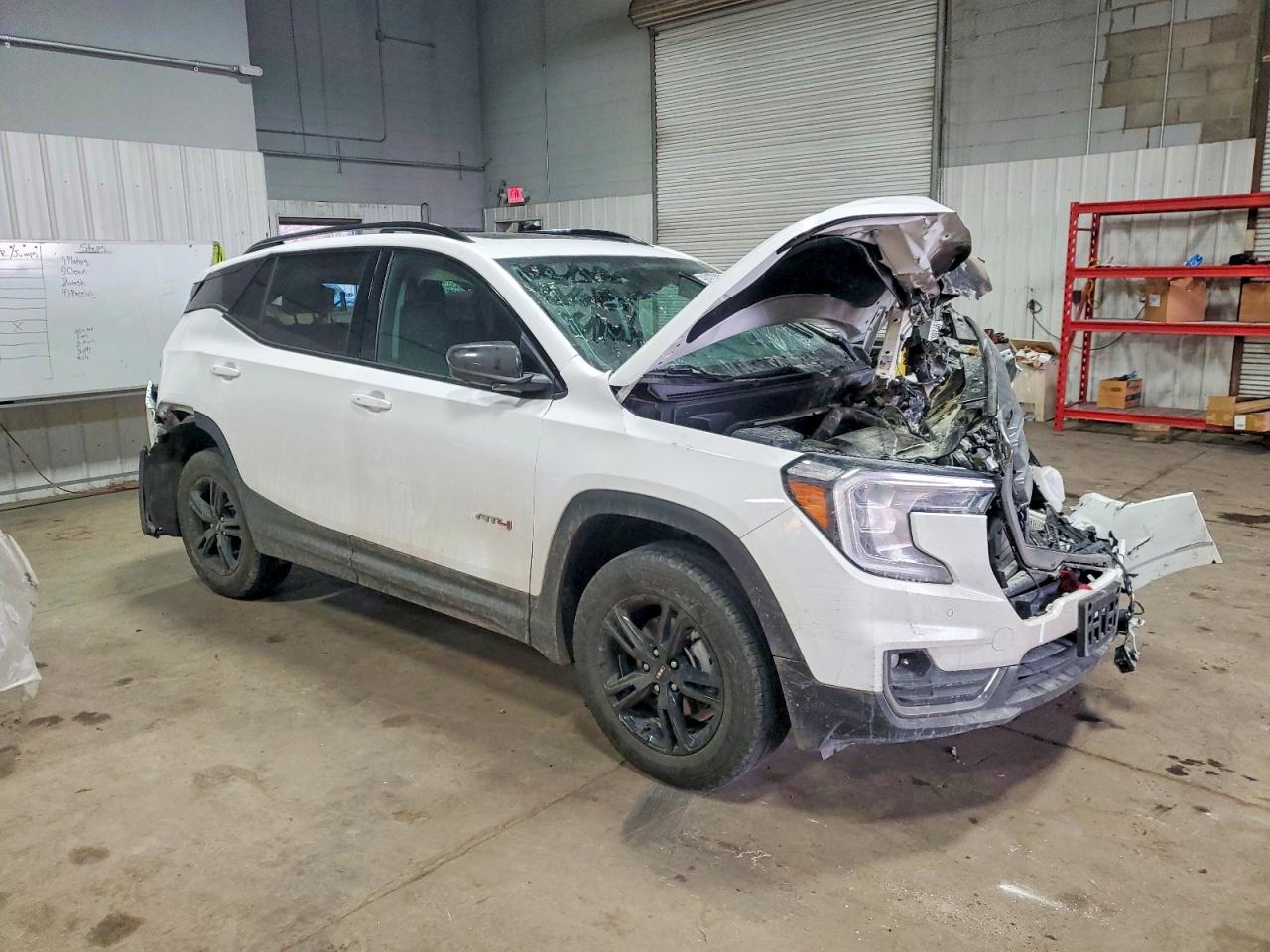 2024 GMC TERRAIN AT4 photo 4