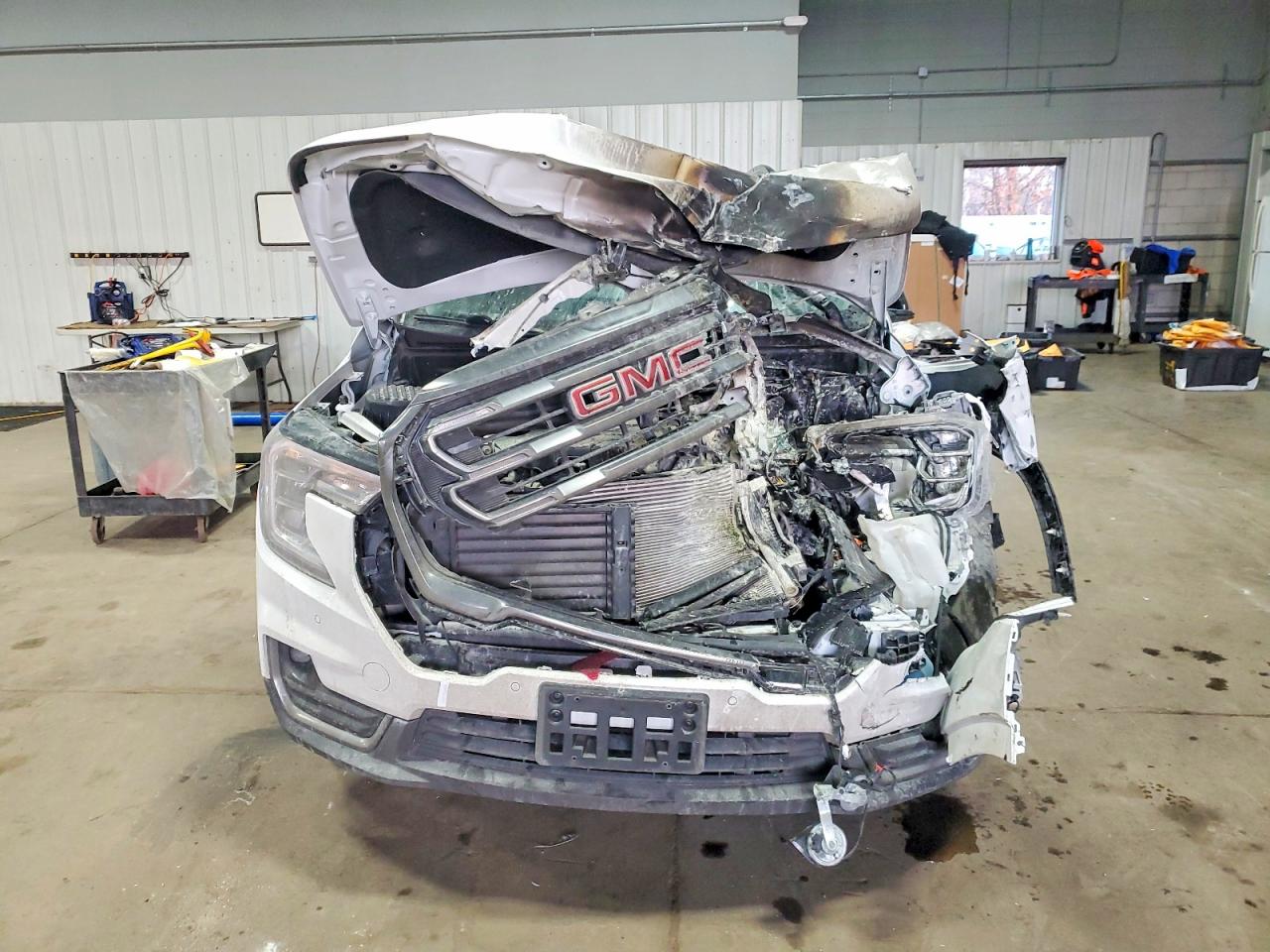 2024 GMC TERRAIN AT4 photo 5