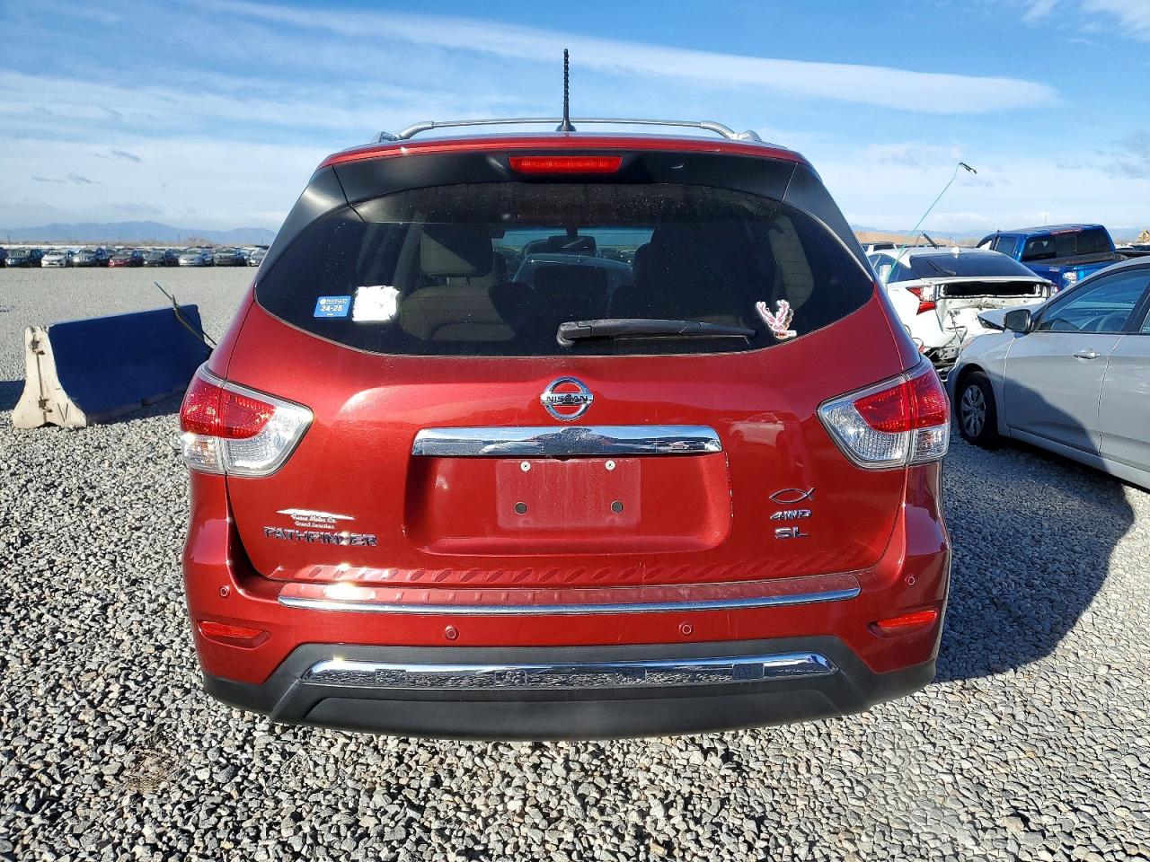 2013 NISSAN PATHFINDER S photo 6