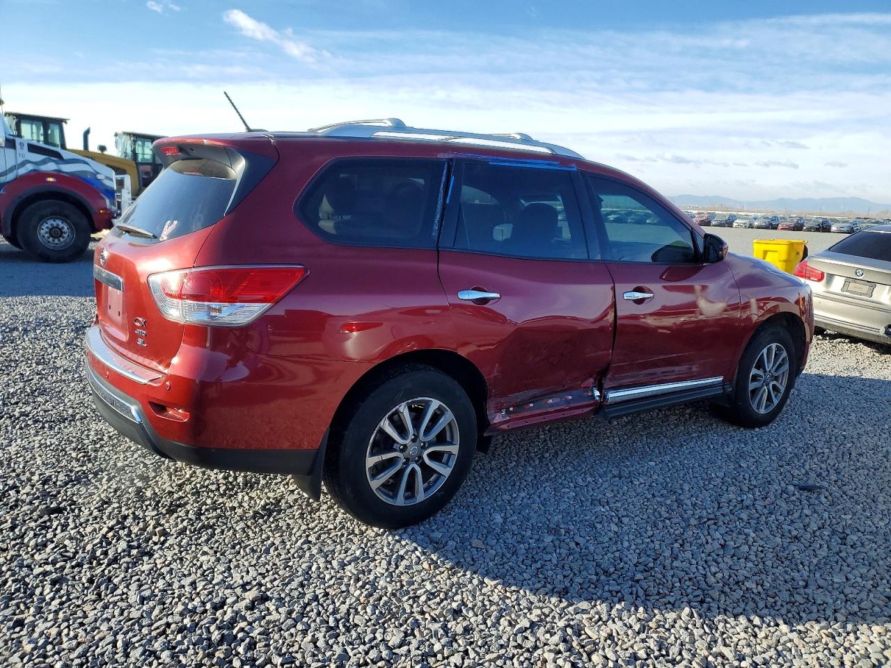2013 NISSAN PATHFINDER S photo 3