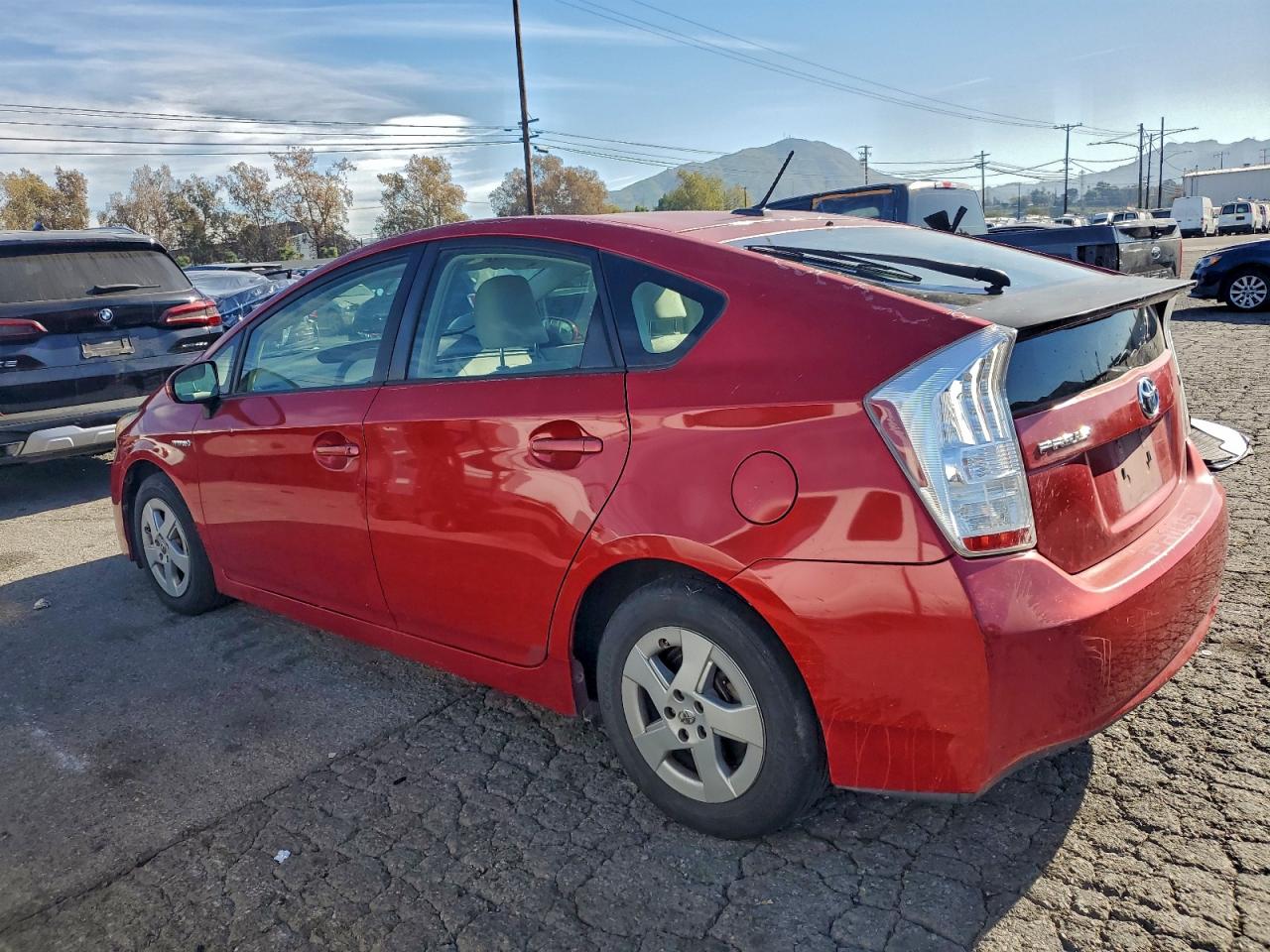 2010 TOYOTA PRIUS photo 2