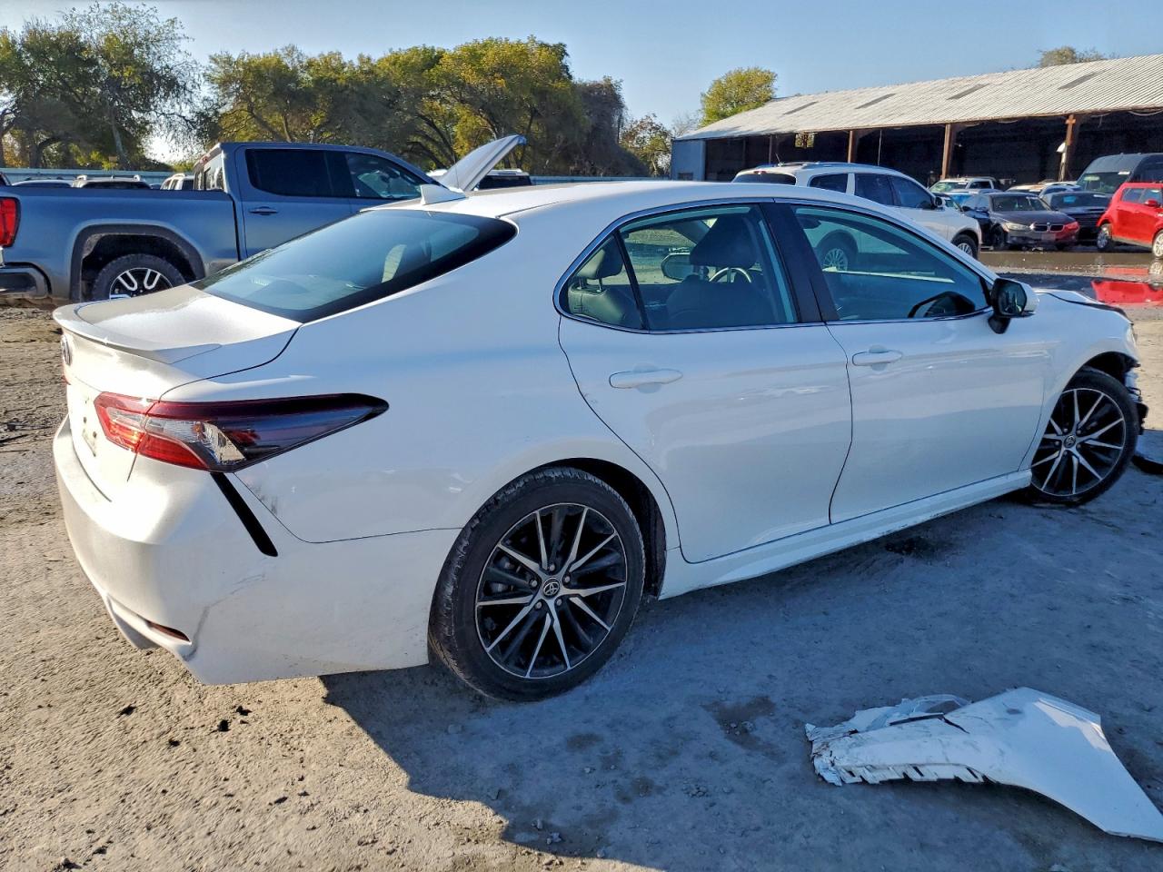 2024 TOYOTA CAMRY SE NIGHT SHADE photo 3