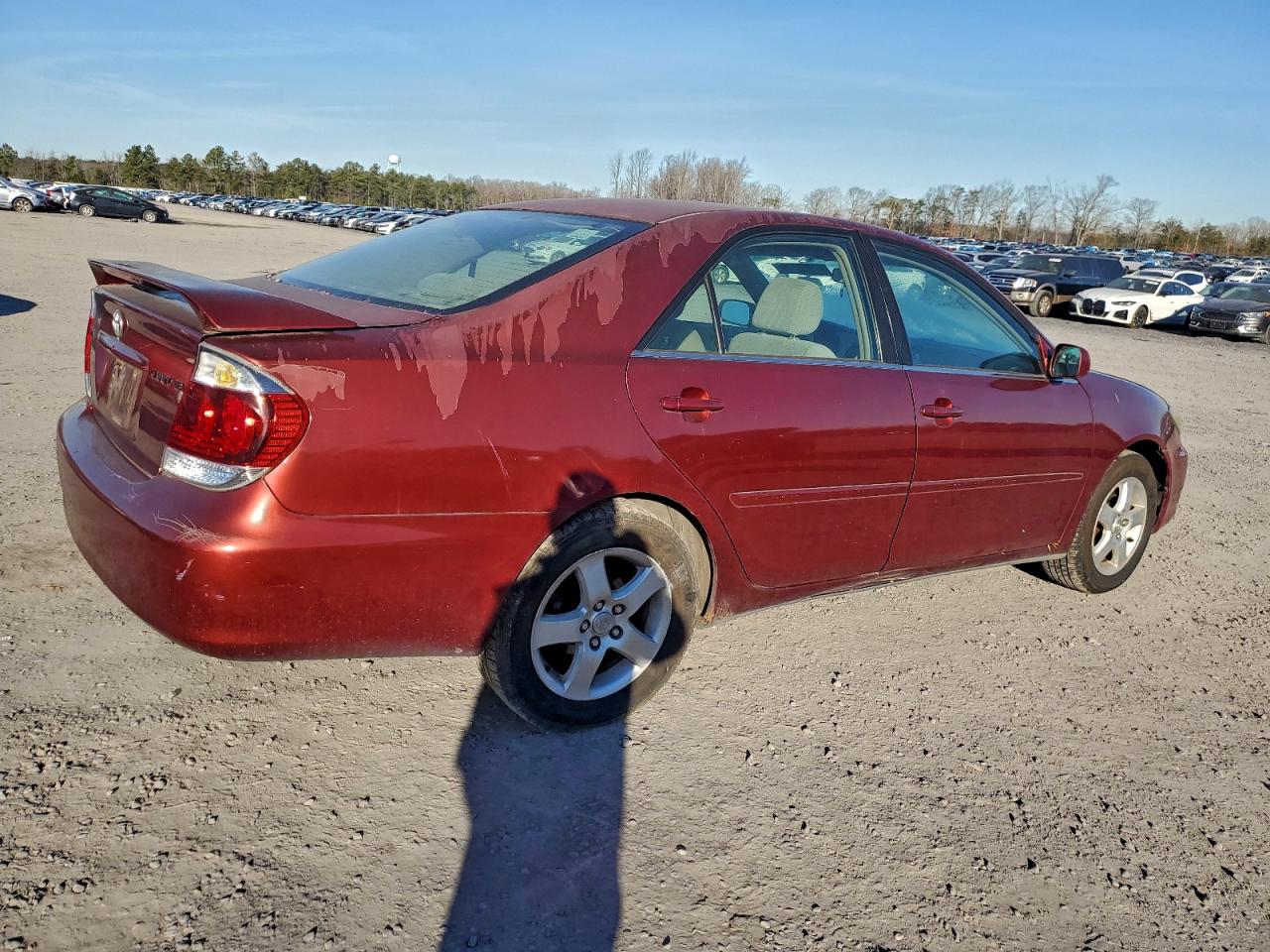 2005 TOYOTA CAMRY LE photo 3