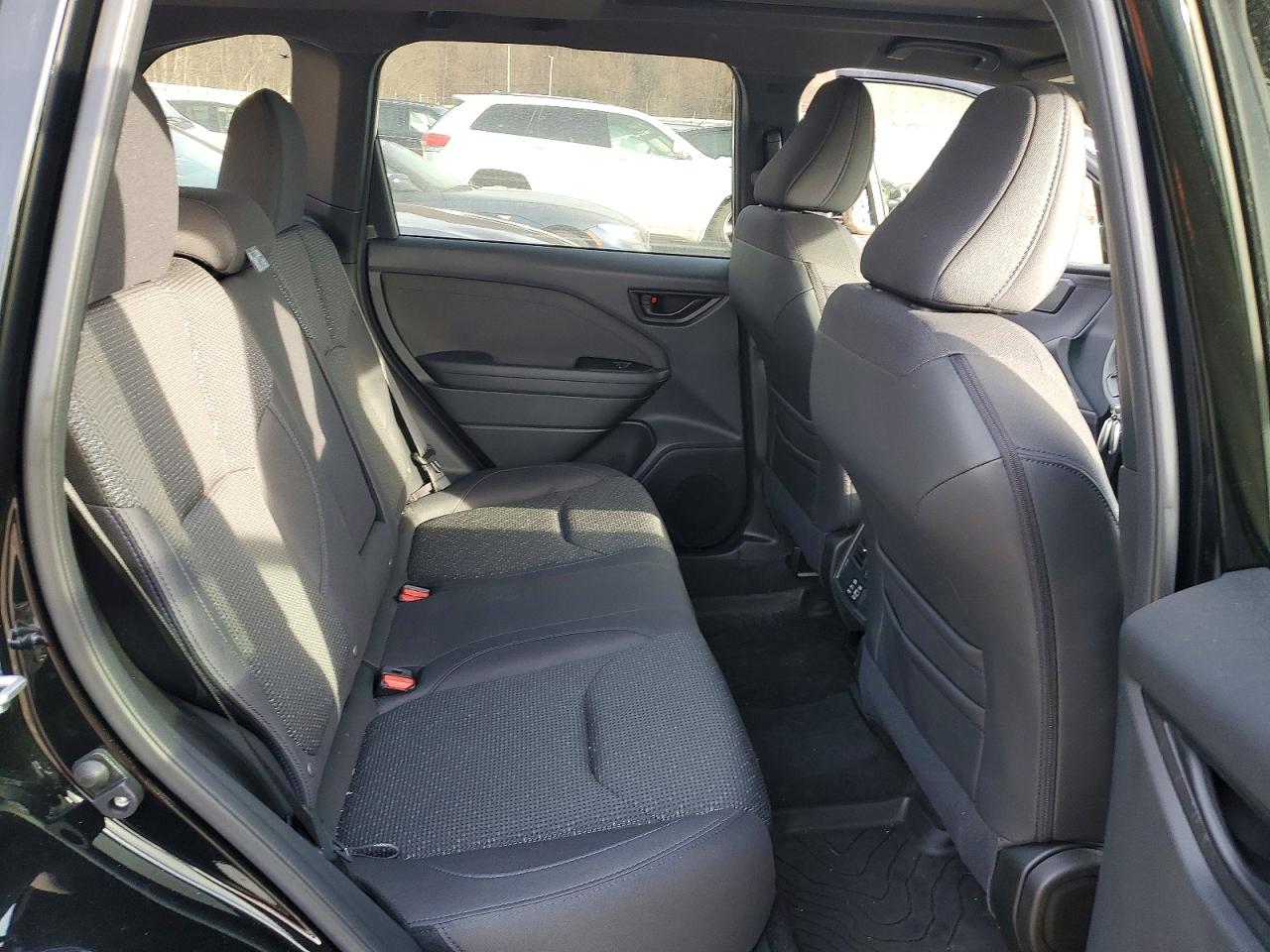 2025 SUBARU FORESTER PREMIUM photo 11