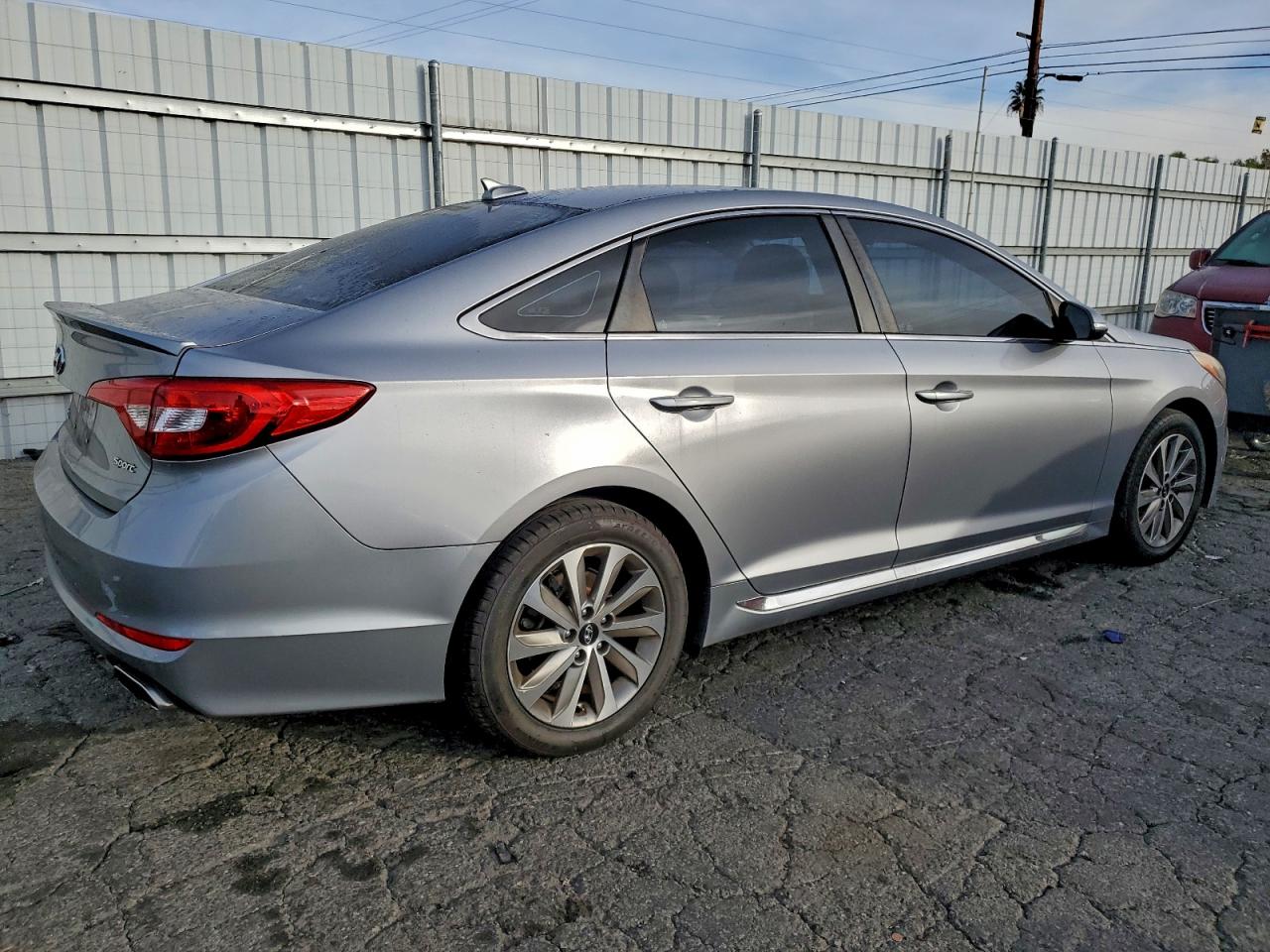 2015 HYUNDAI SONATA SPORT photo 3