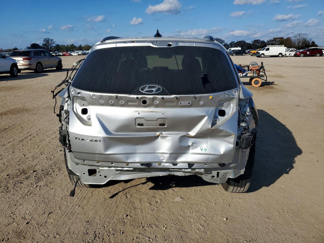 2022 HYUNDAI TUCSON SEL photo 6