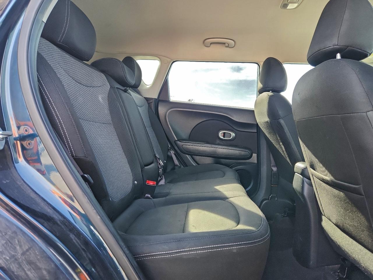 2017 KIA SOUL + photo 11