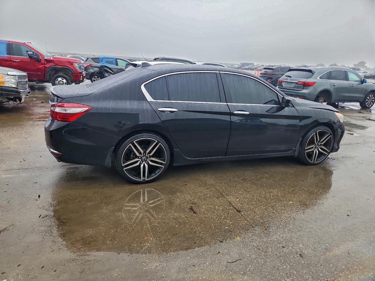 2017 HONDA ACCORD SPORT photo 3