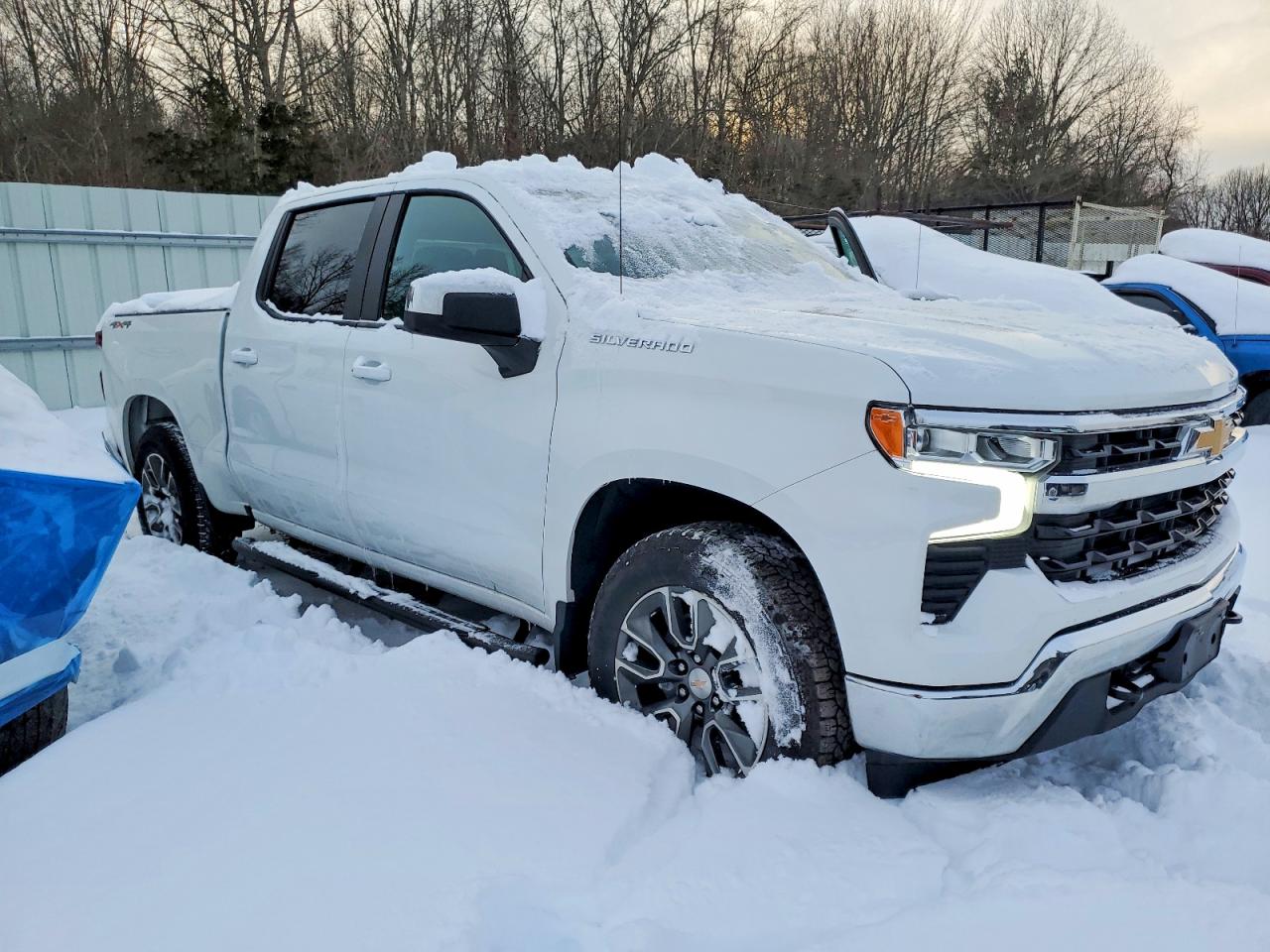 2024 CHEVROLET SILVERADO K1500 LT-L photo 4