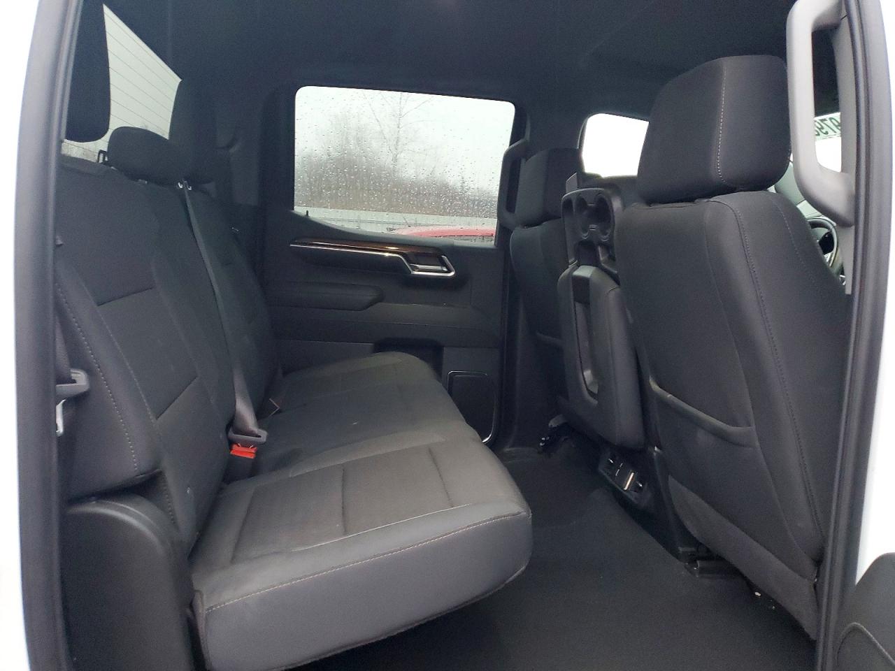 2024 CHEVROLET SILVERADO K1500 LT-L photo 10
