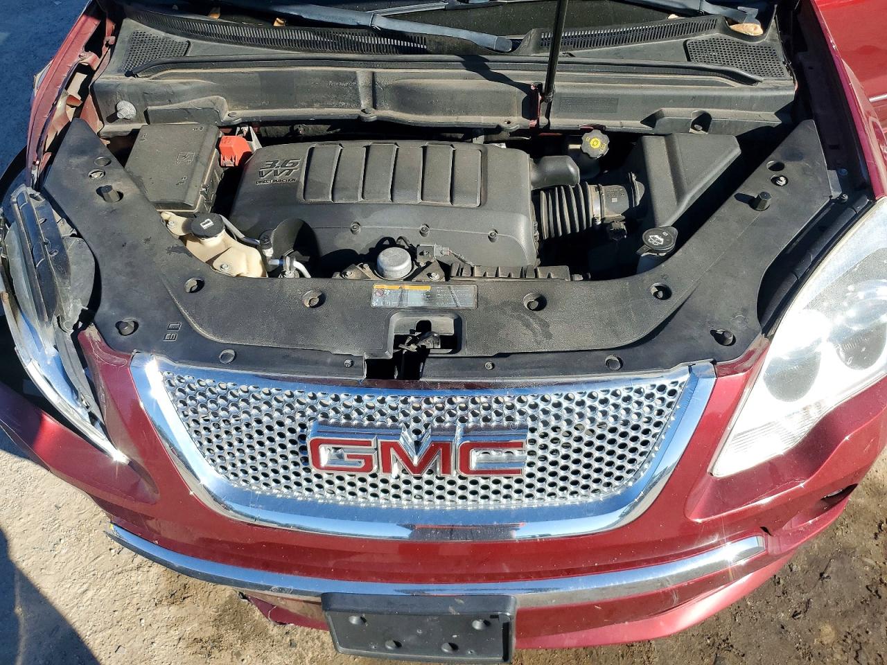 2011 GMC ACADIA DENALI photo 12