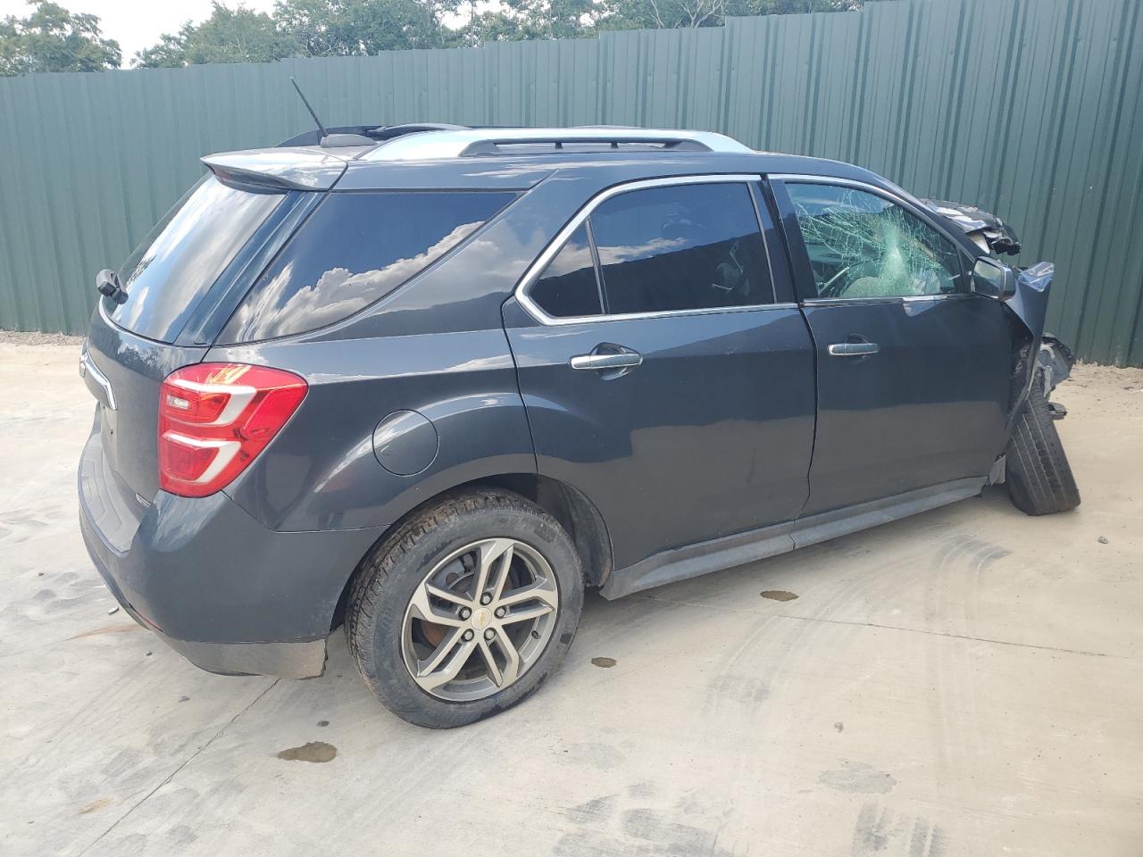 2017 CHEVROLET EQUINOX PREMIER photo 3