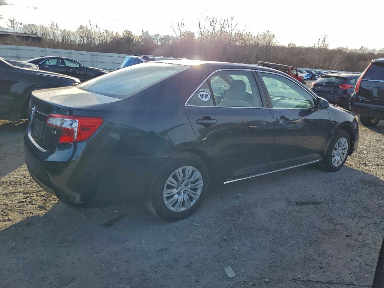 2012 TOYOTA CAMRY BASE photo 3