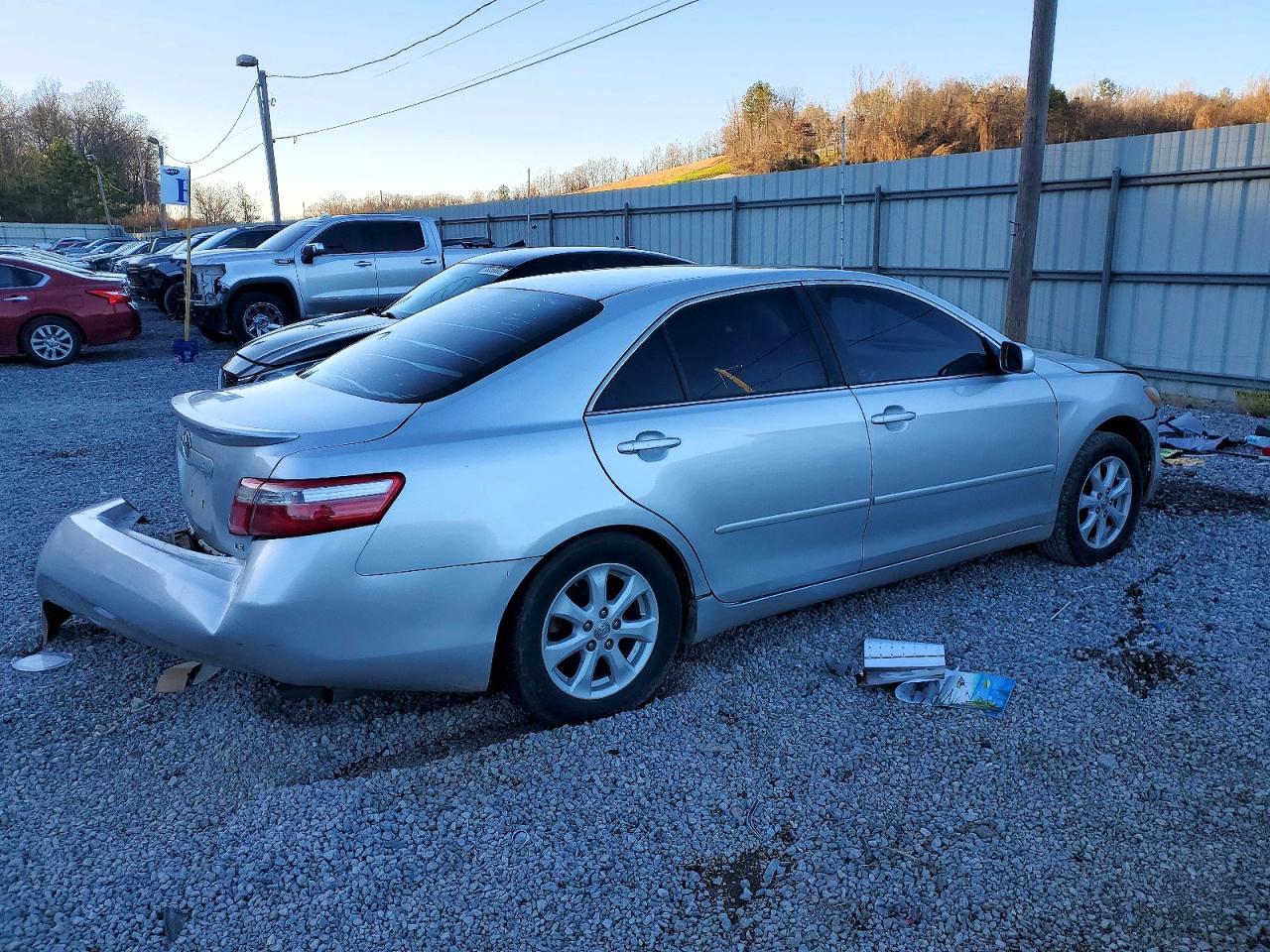 2009 TOYOTA CAMRY BASE photo 3