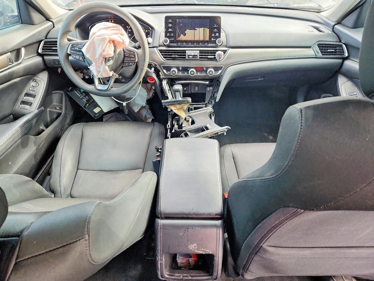 2018 HONDA ACCORD LX photo 8