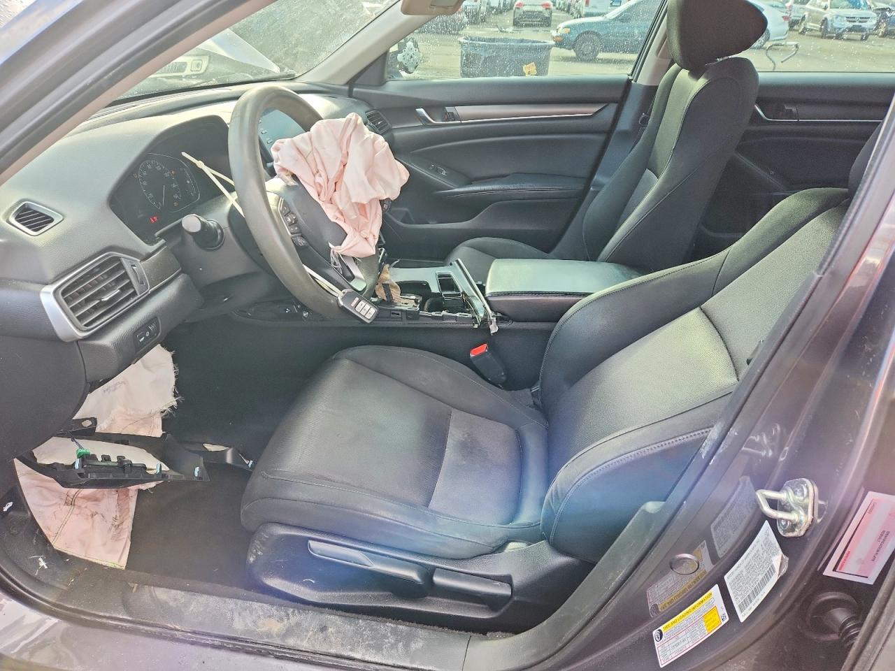 2018 HONDA ACCORD LX photo 7