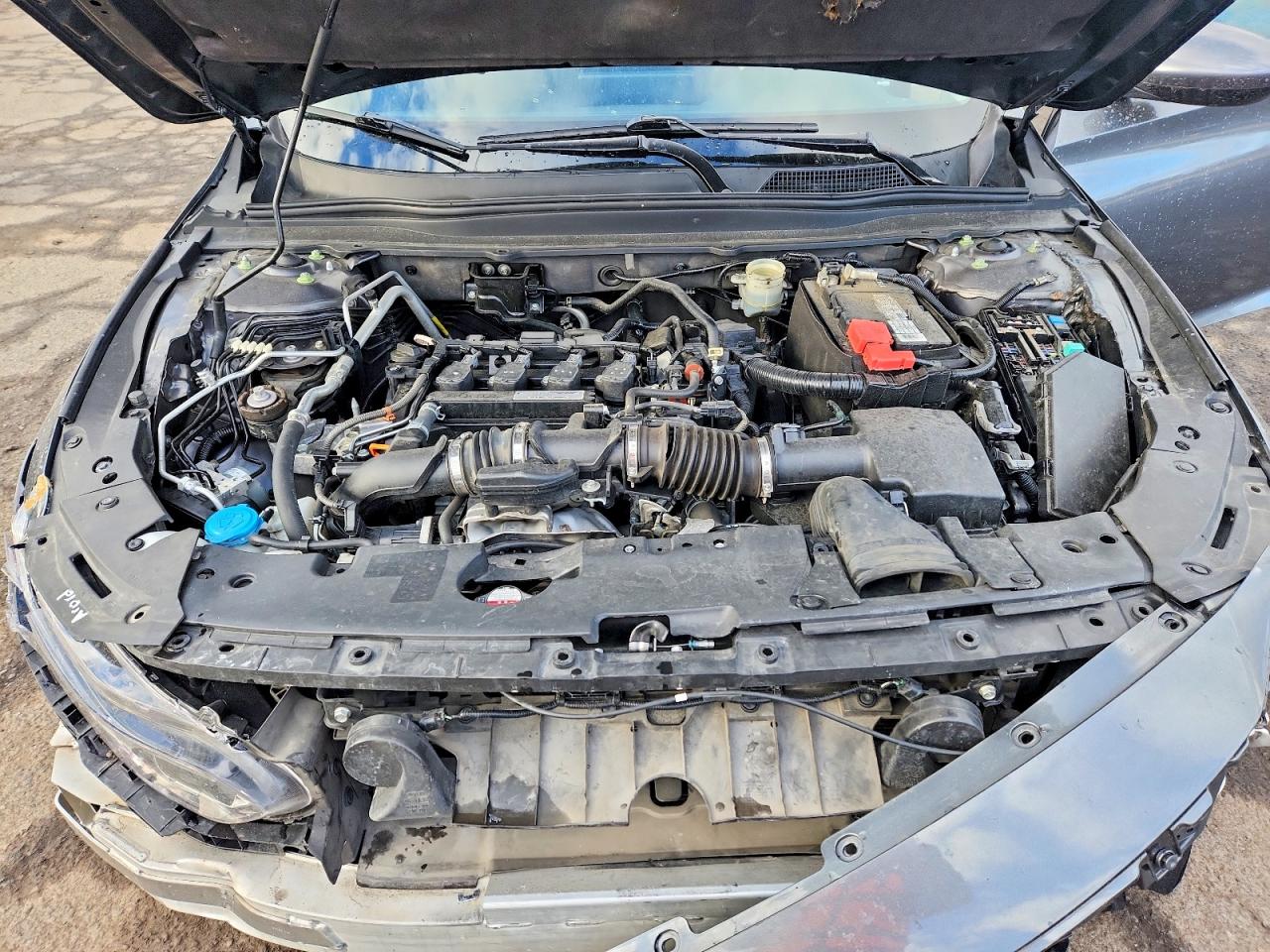 2018 HONDA ACCORD LX photo 11