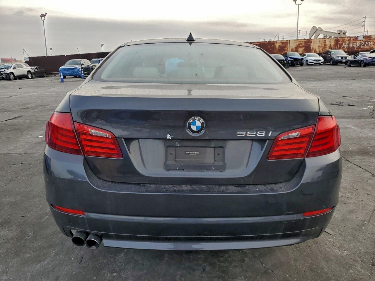2013 BMW 528 I photo 6