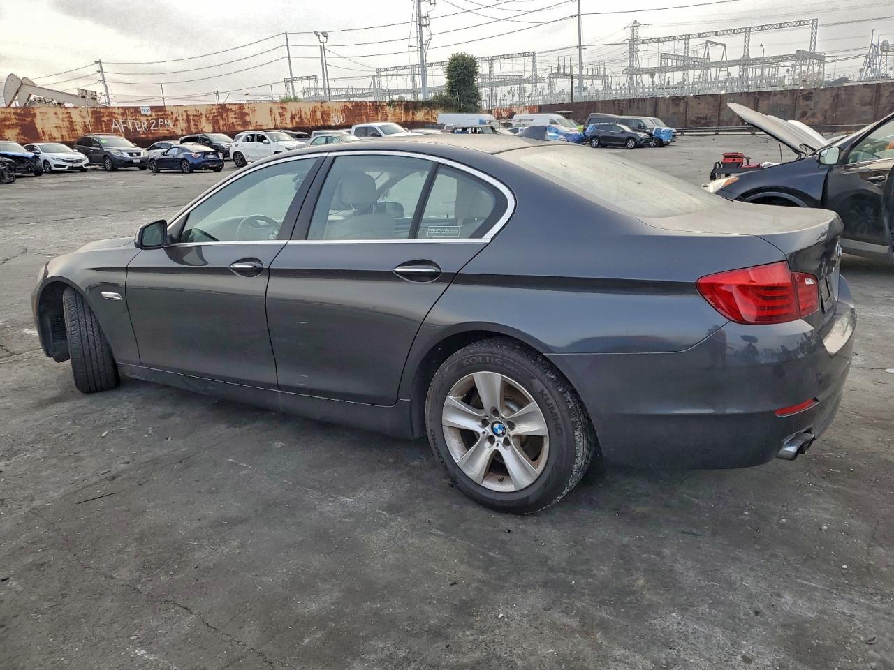 2013 BMW 528 I photo 2