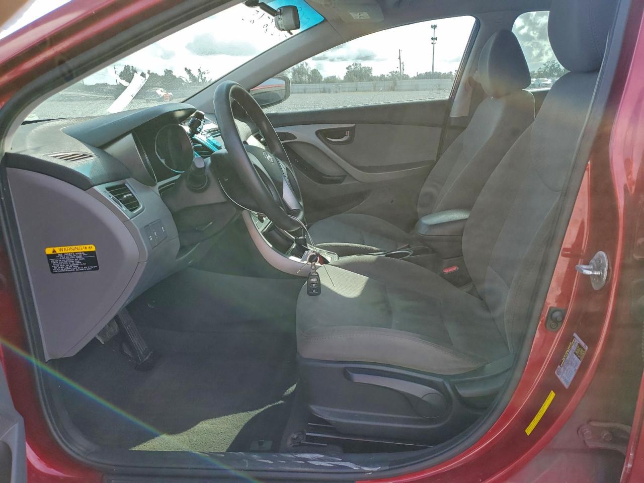 2016 HYUNDAI ELANTRA SE photo 7