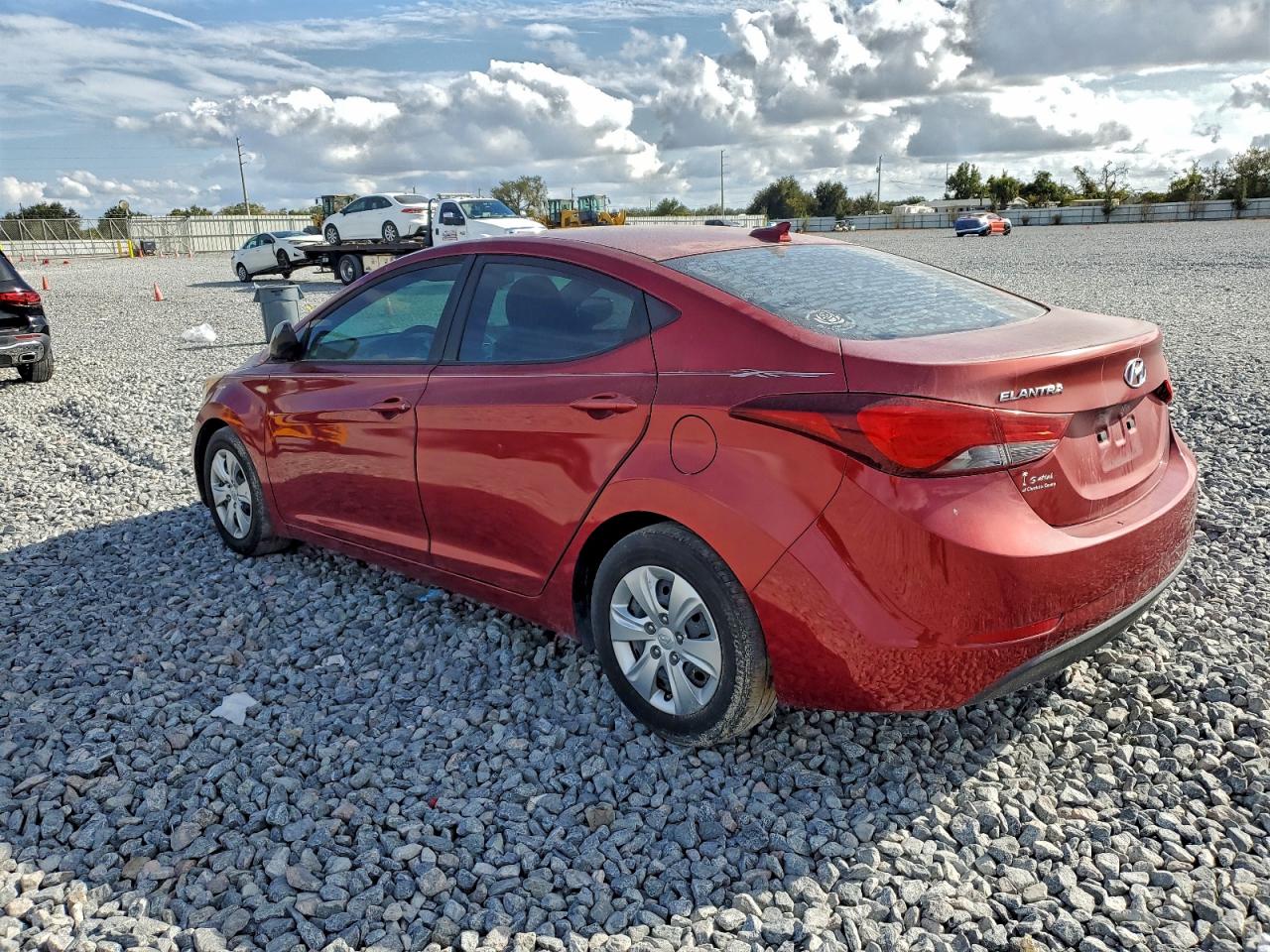 2016 HYUNDAI ELANTRA SE photo 2
