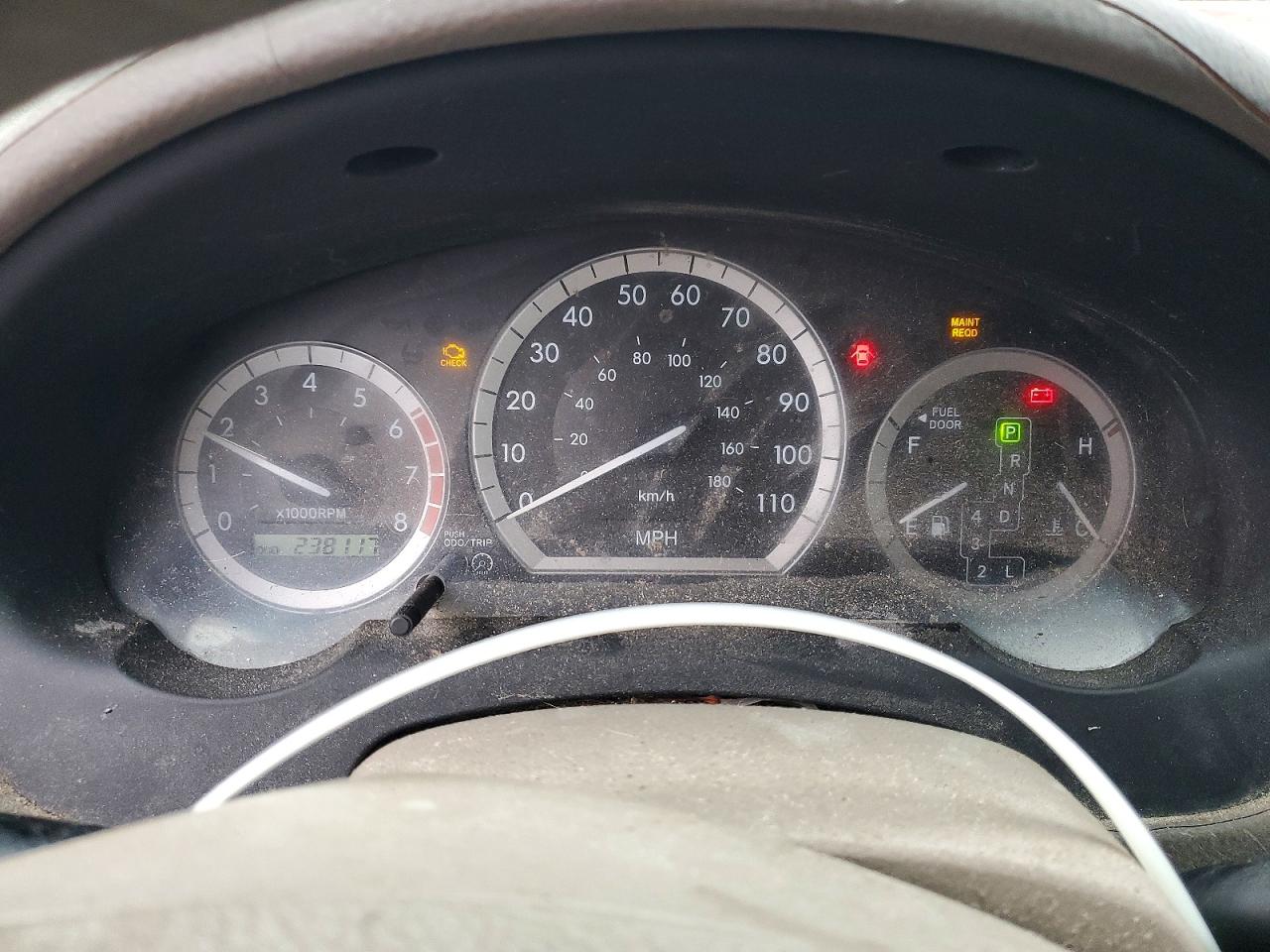 2004 TOYOTA SIENNA CE photo 9