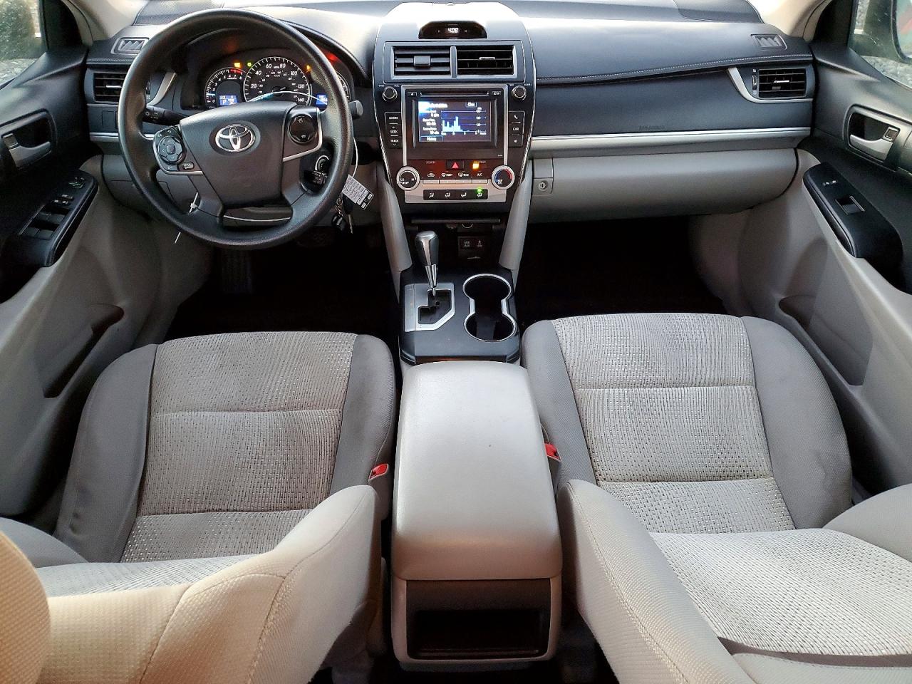 2013 TOYOTA CAMRY L photo 8