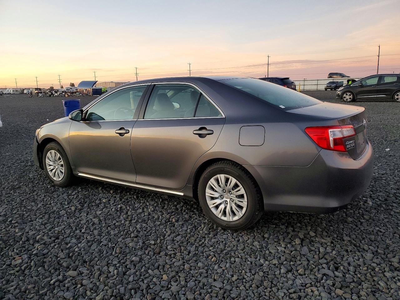 2013 TOYOTA CAMRY L photo 2