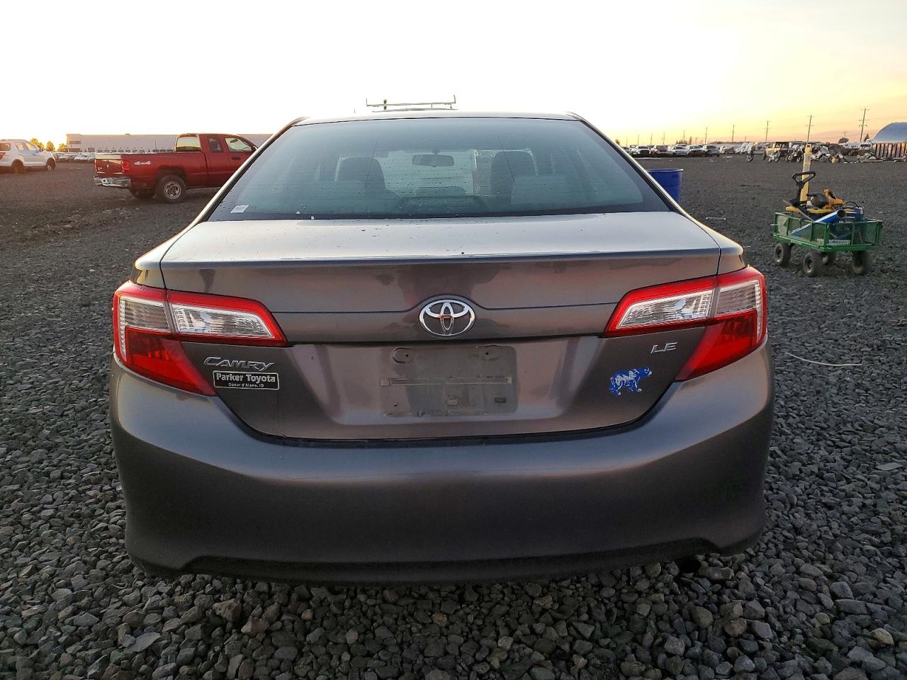 2013 TOYOTA CAMRY L photo 6