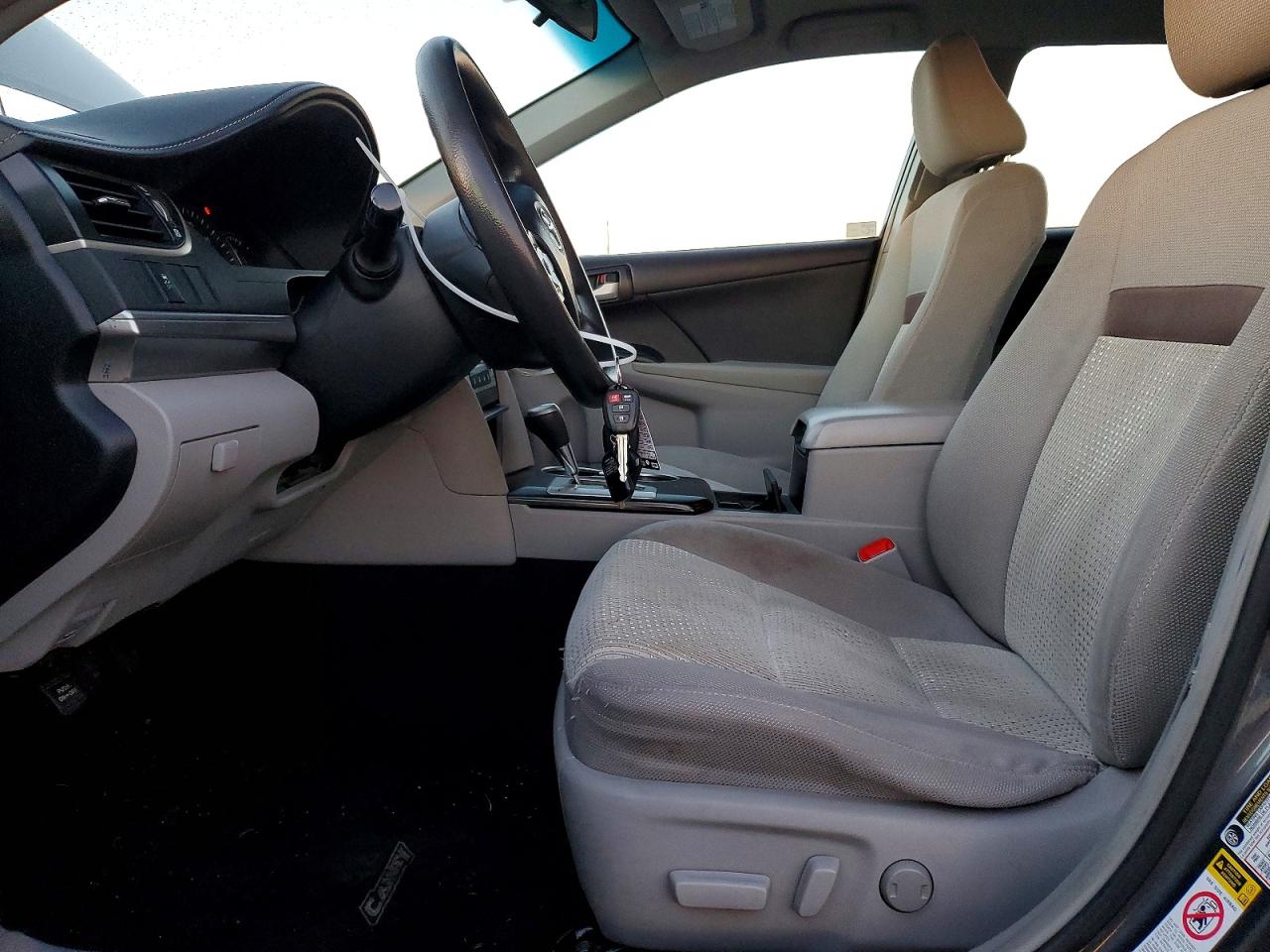 2013 TOYOTA CAMRY L photo 7