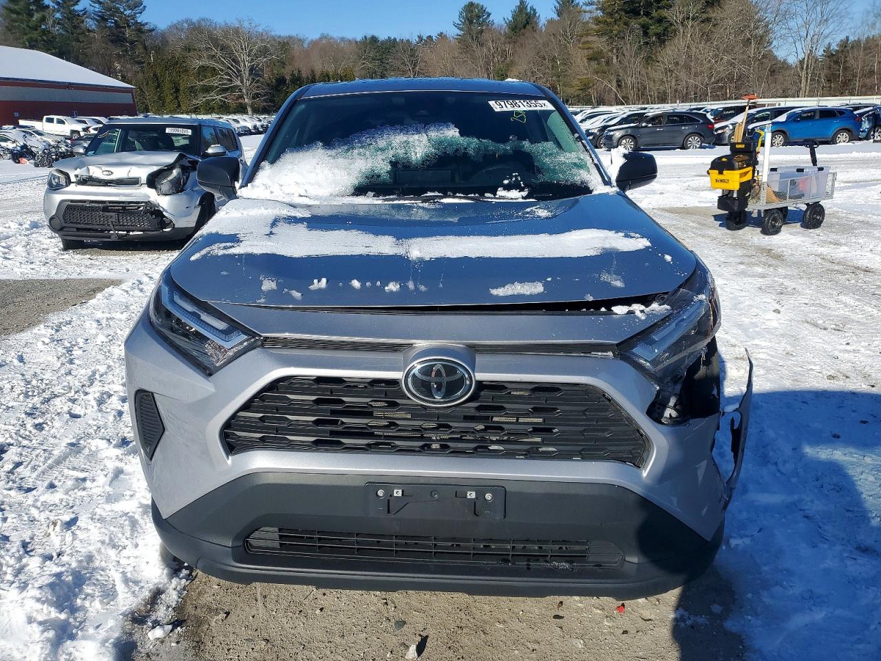2024 TOYOTA RAV4 LE photo 5