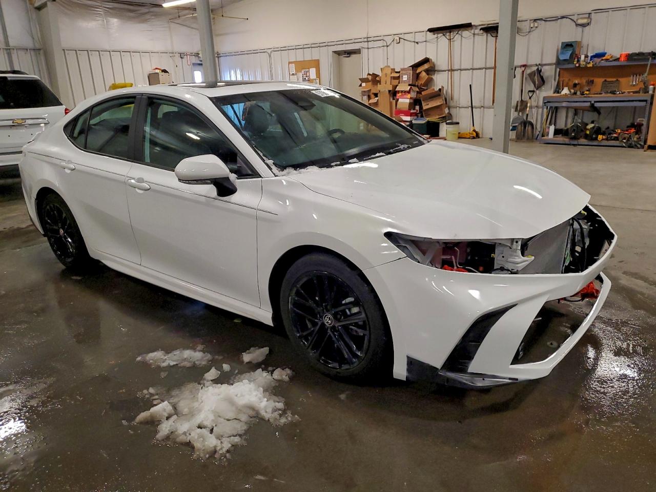 2025 TOYOTA CAMRY XSE photo 4