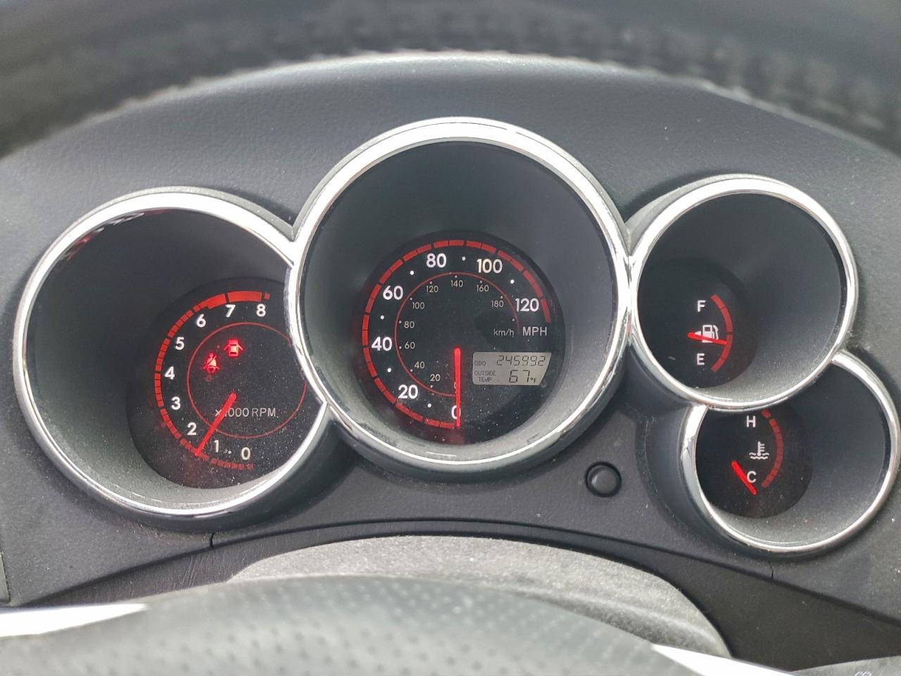 2006 TOYOTA COROLLA MATRIX XR photo 9
