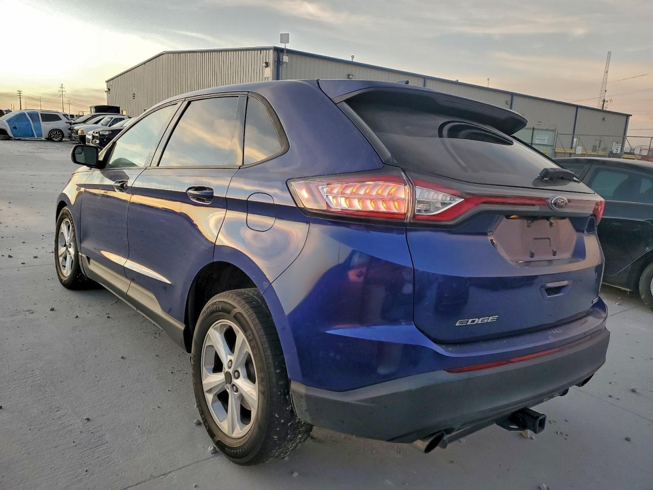 2015 FORD EDGE SE photo 2