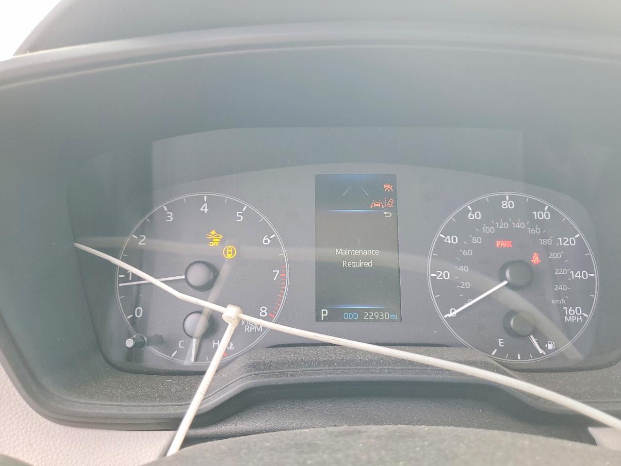 2024 TOYOTA COROLLA LE photo 9