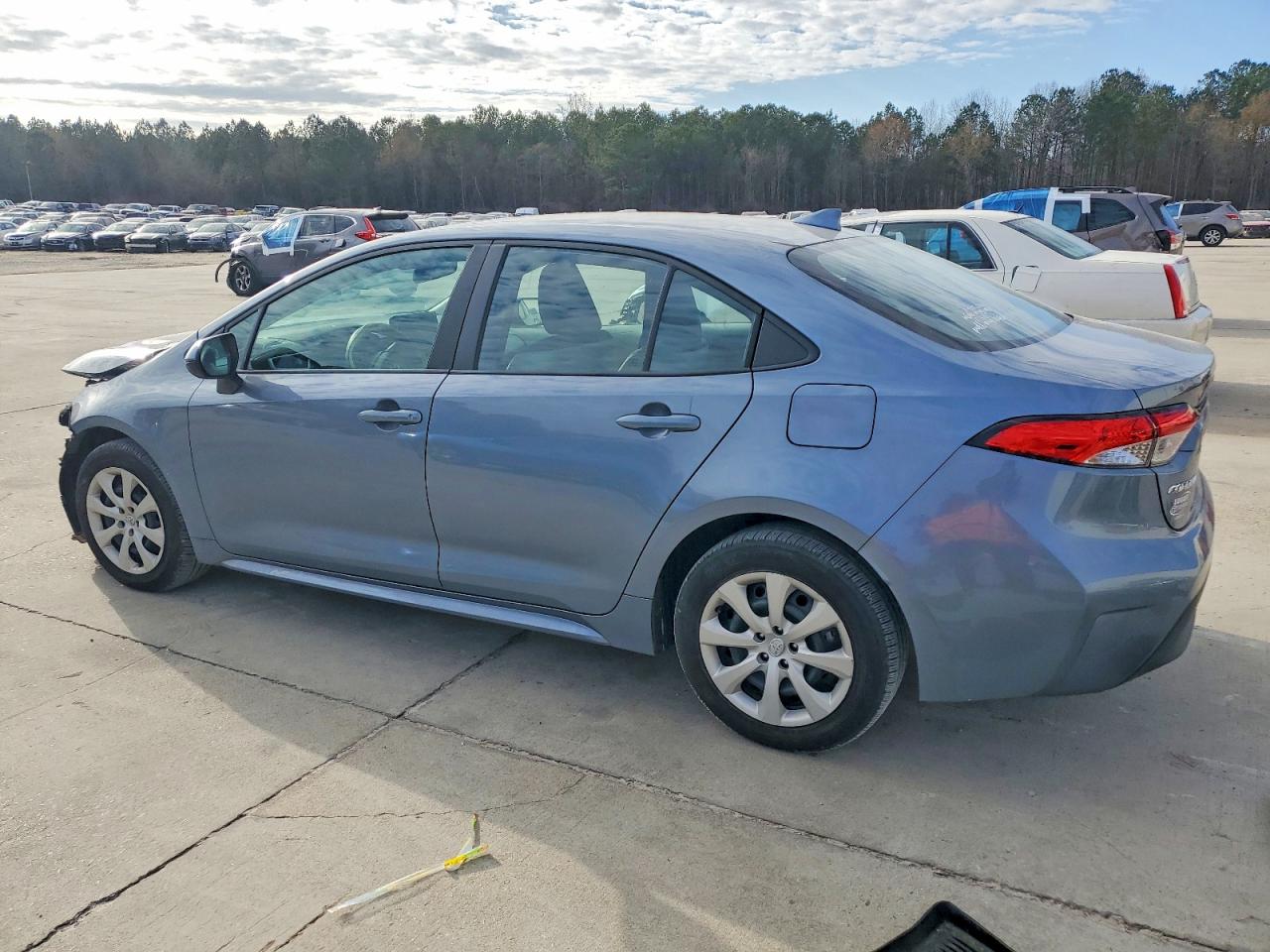 2024 TOYOTA COROLLA LE photo 2
