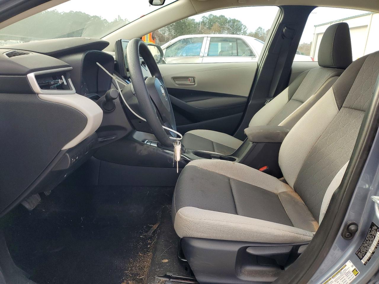 2024 TOYOTA COROLLA LE photo 7