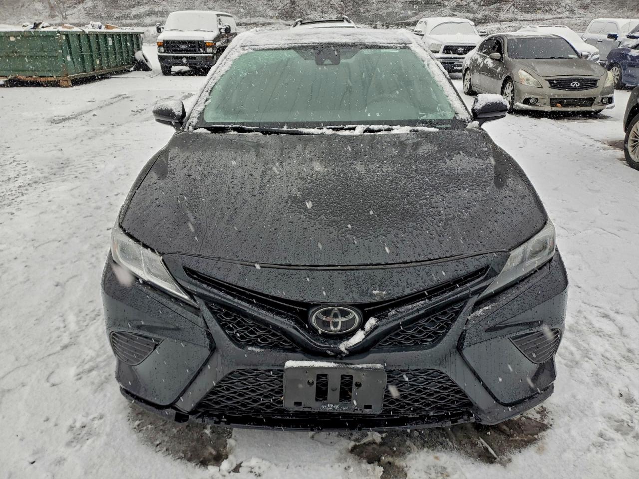 2020 TOYOTA CAMRY SE photo 5