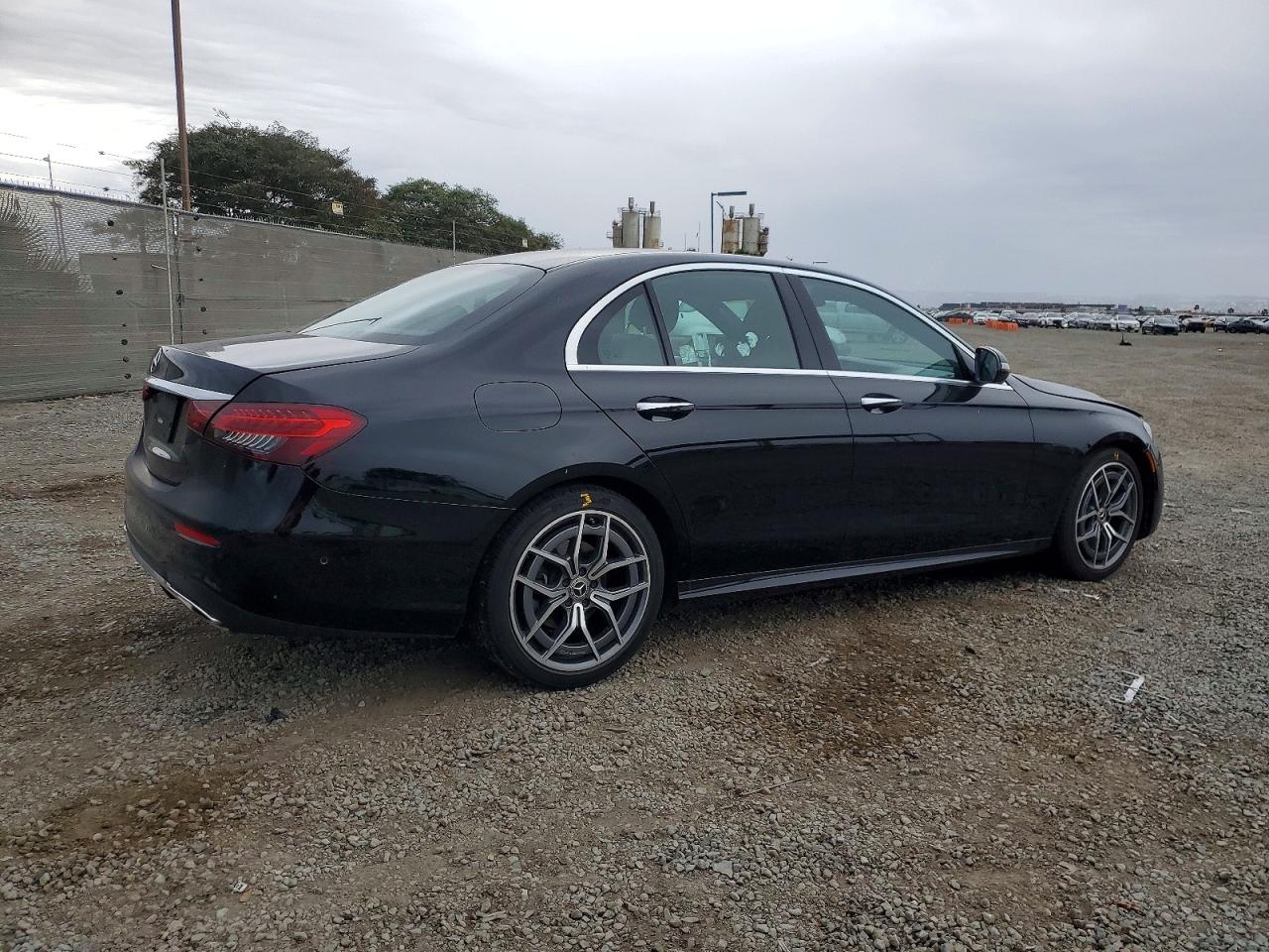 2021 MERCEDES-BENZ E 350 photo 3
