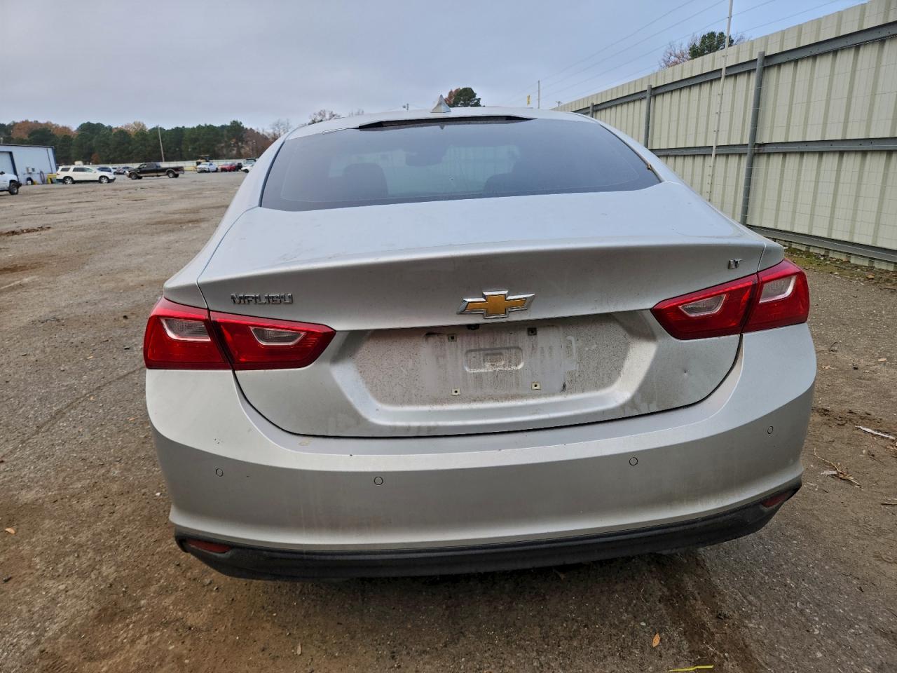 2017 CHEVROLET MALIBU LT photo 6