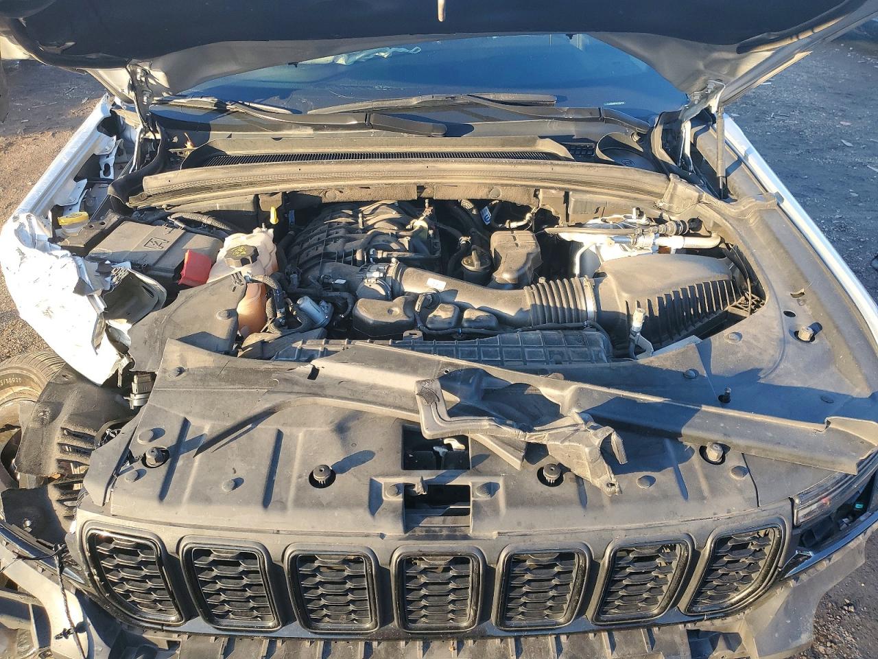 2023 JEEP GRAND CHEROKEE L LIMITED photo 12