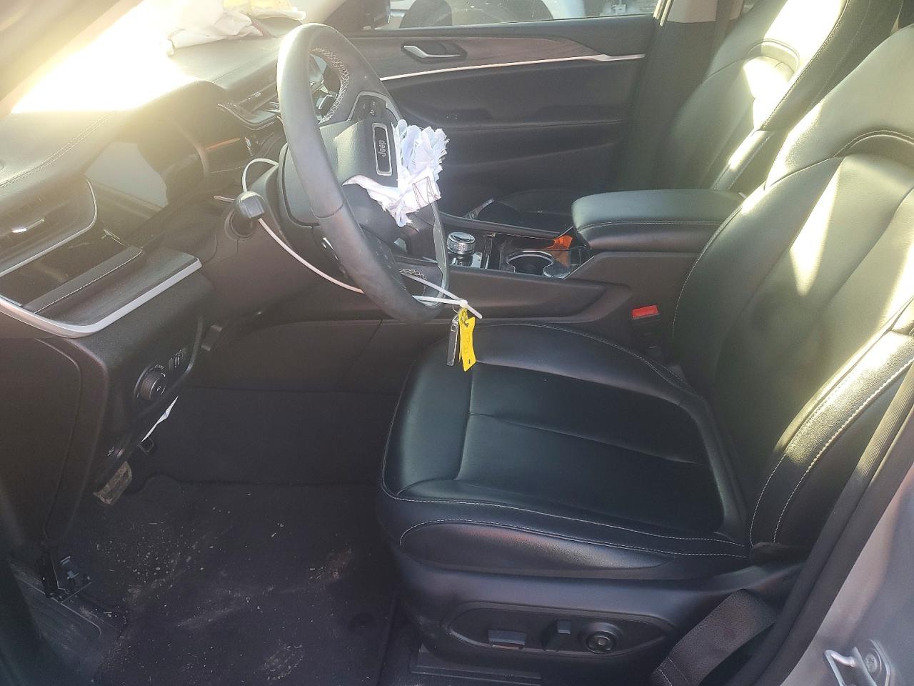 2023 JEEP GRAND CHEROKEE L LIMITED photo 7