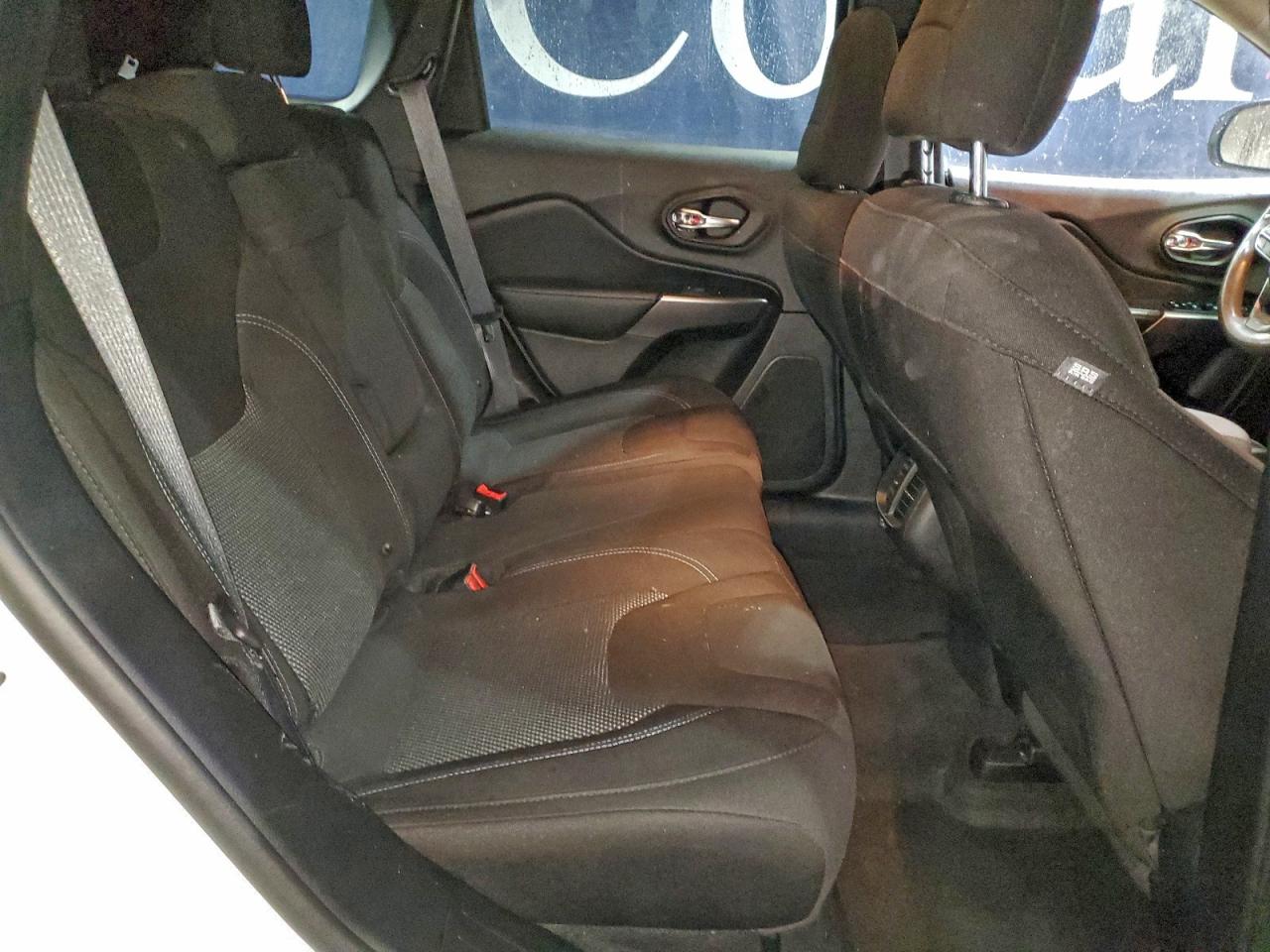 2019 JEEP CHEROKEE LATITUDE photo 11