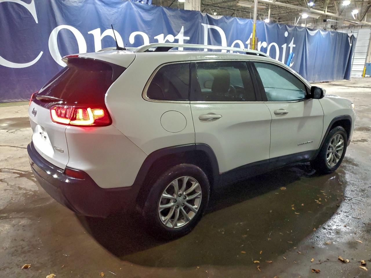 2019 JEEP CHEROKEE LATITUDE photo 3