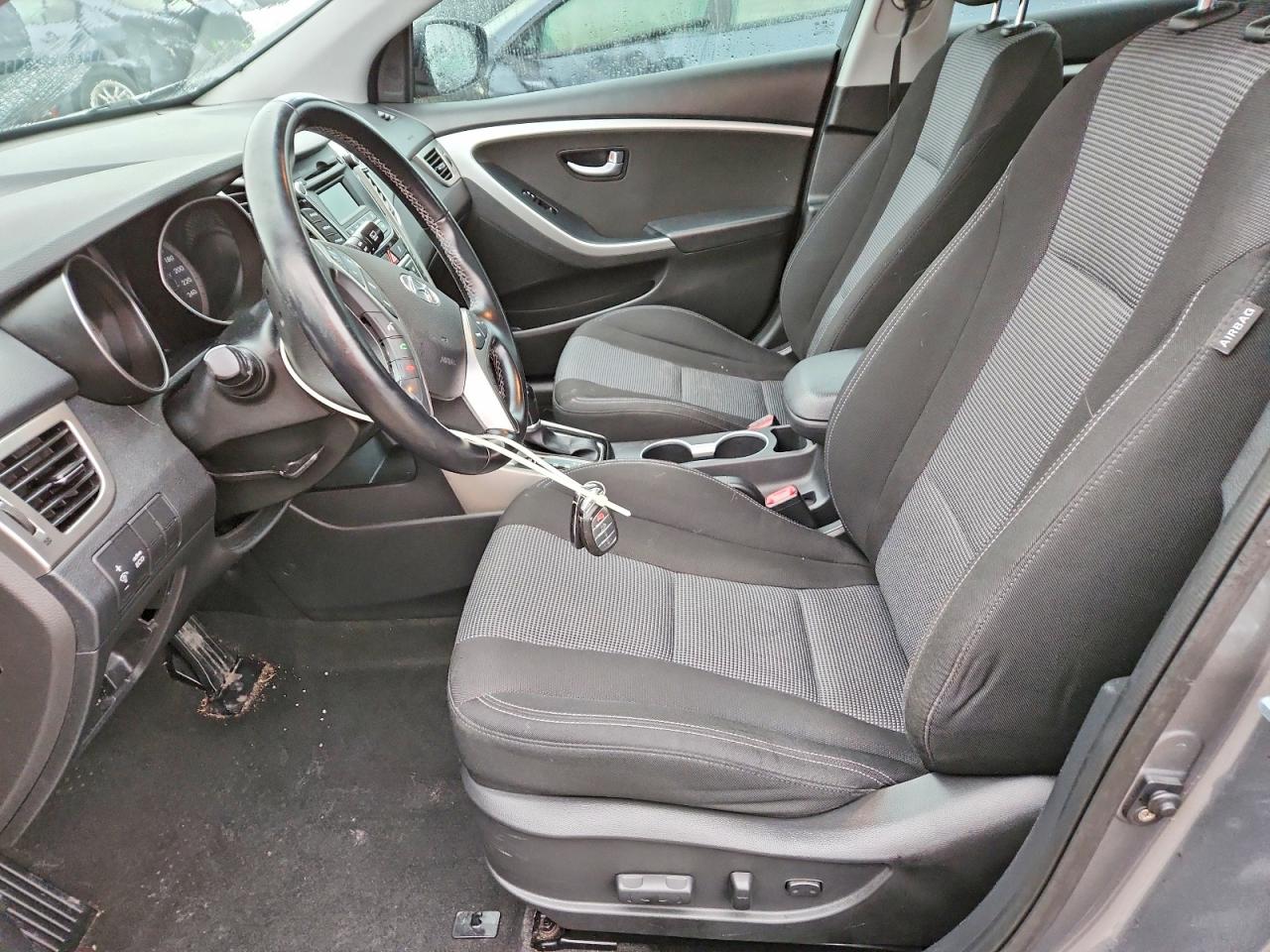 2016 HYUNDAI ELANTRA GT photo 7