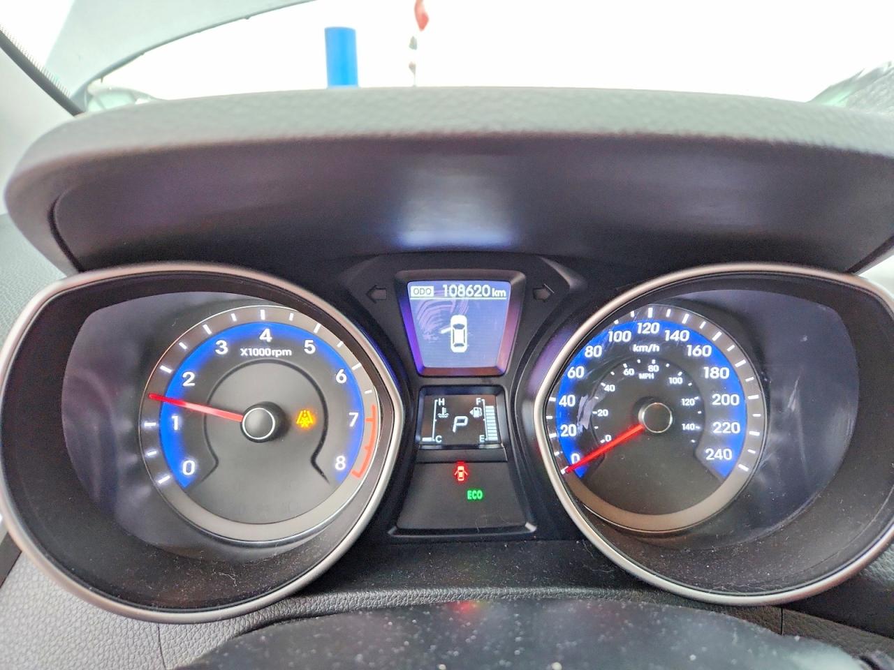2016 HYUNDAI ELANTRA GT photo 9
