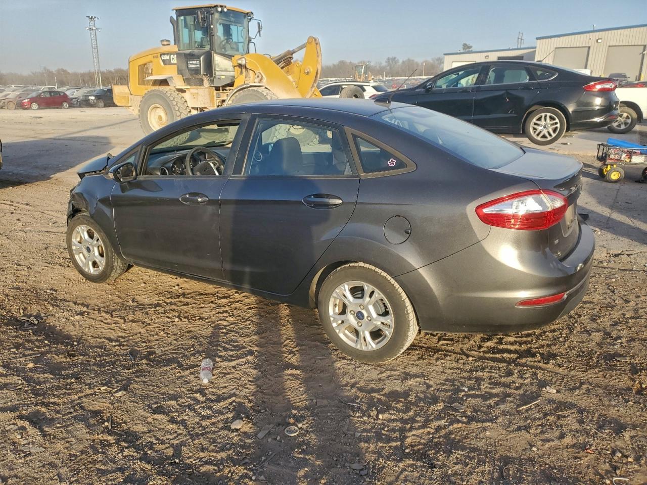 2015 FORD FIESTA SE photo 2