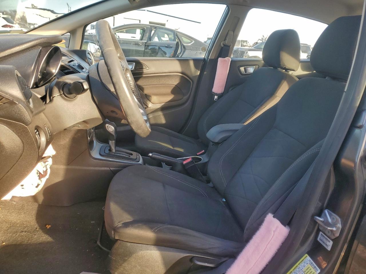 2015 FORD FIESTA SE photo 7