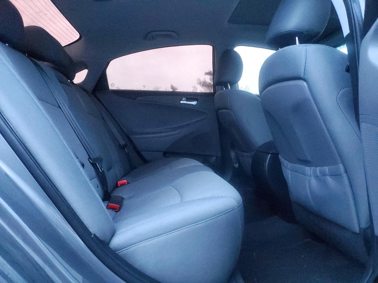 2014 HYUNDAI SONATA GLS photo 10