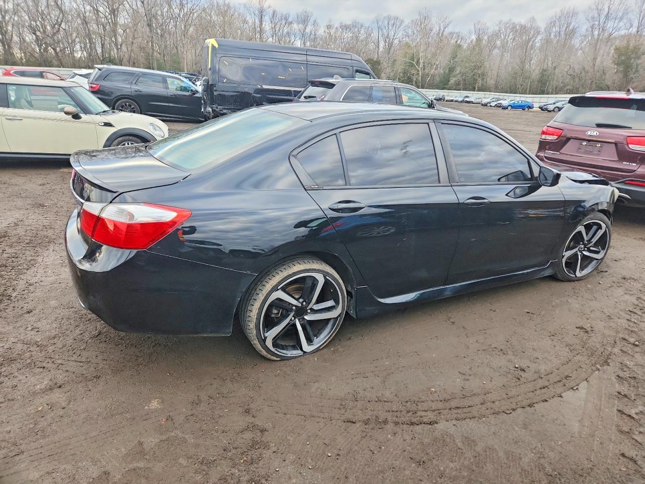 2017 HONDA ACCORD SPORT photo 3